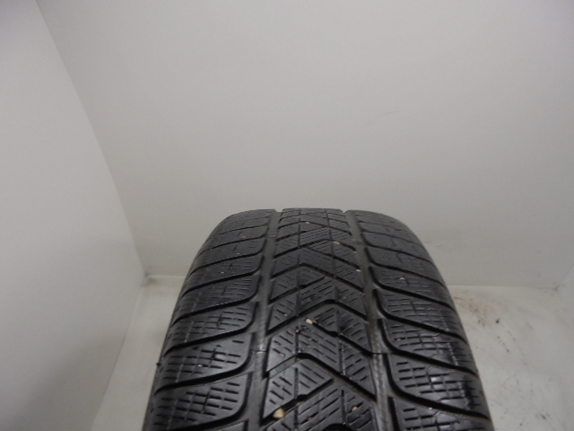 Pirelli Scorpion Winter reifen