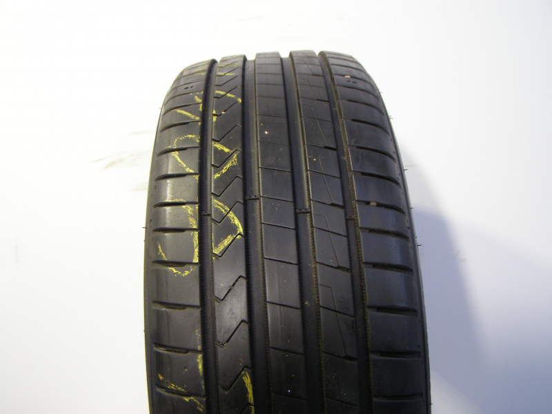 Hankook K135 reifen