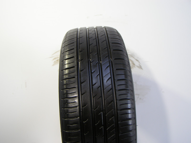 Kumho ES31 reifen