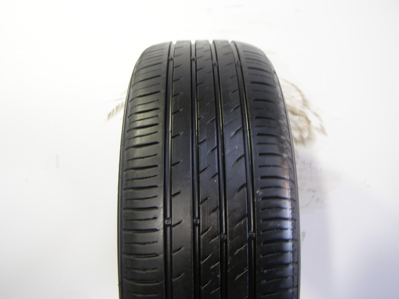 Kumho ES31 reifen