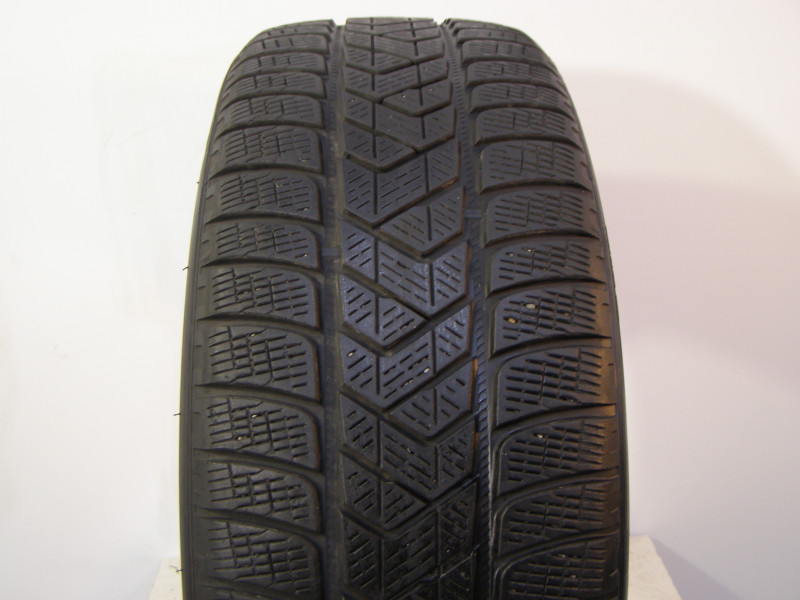 Pirelli Scorpion Winter reifen