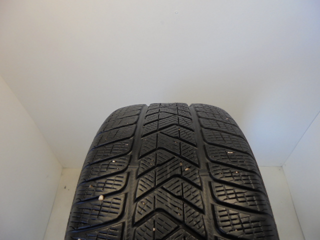 Pirelli Scorpion Winter reifen