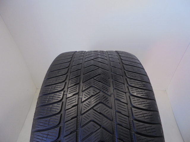 Pirelli Scorpion Winter reifen