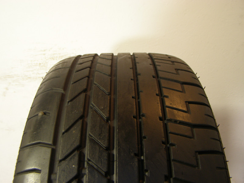 Pirelli Pzero Asimmetrico reifen