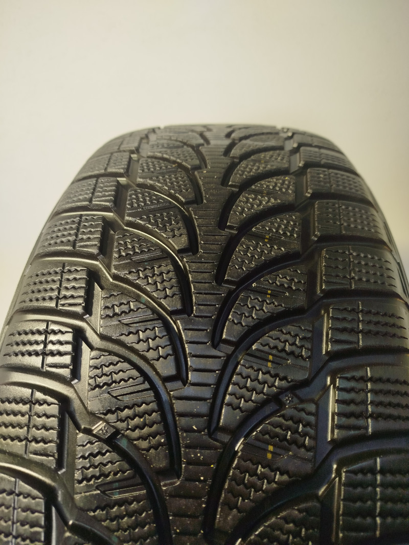 Bridgestone LM-80 Evo reifen