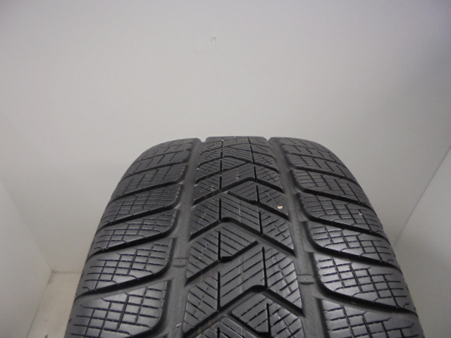 Pirelli Scorpion Winter reifen