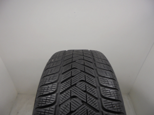 Pirelli Scorpion Winter reifen